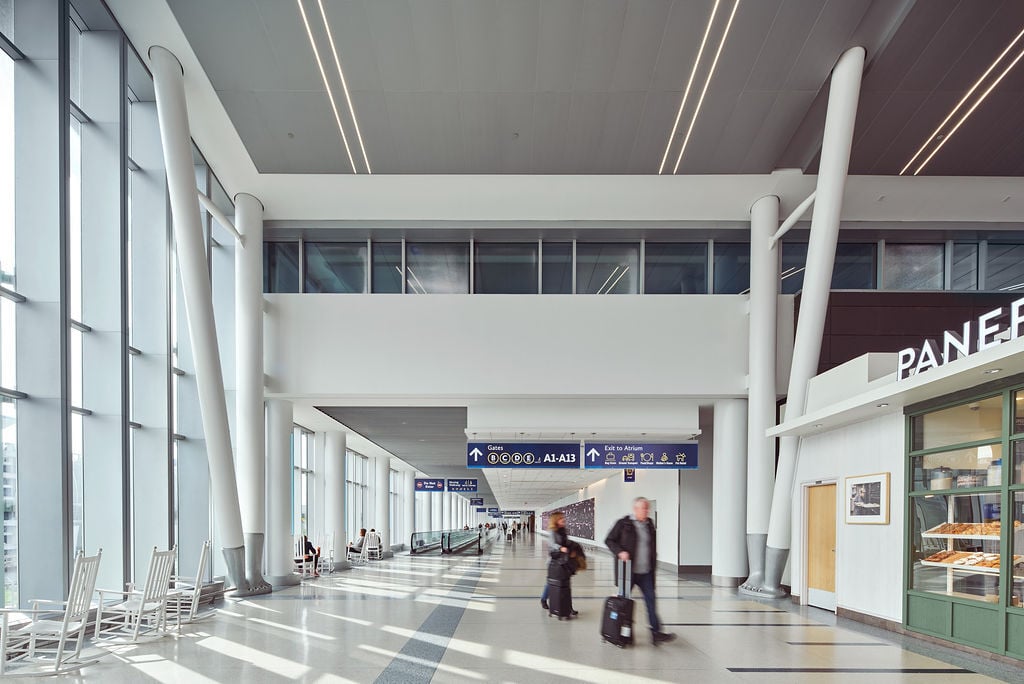 P16-006 - Charlotte Douglas International Airport - Studio66 - 6 (LR)